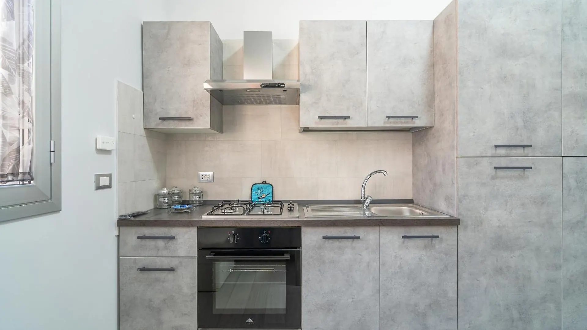 Le Quattro Perle Apartments باكينو بيت ضيافة