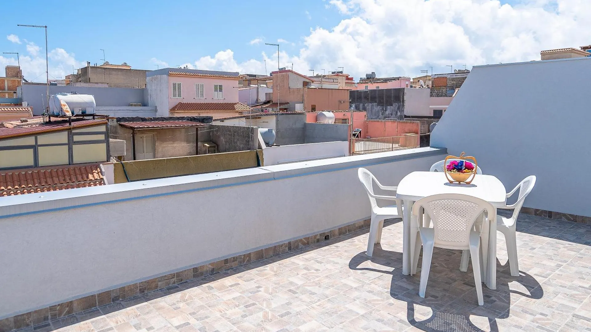 Le Quattro Perle Apartments باكينو 0*,
