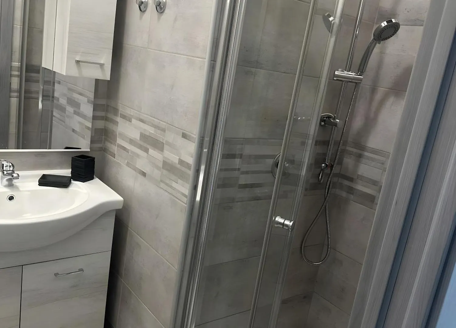 بيت ضيافة Le Quattro Perle Apartments باكينو